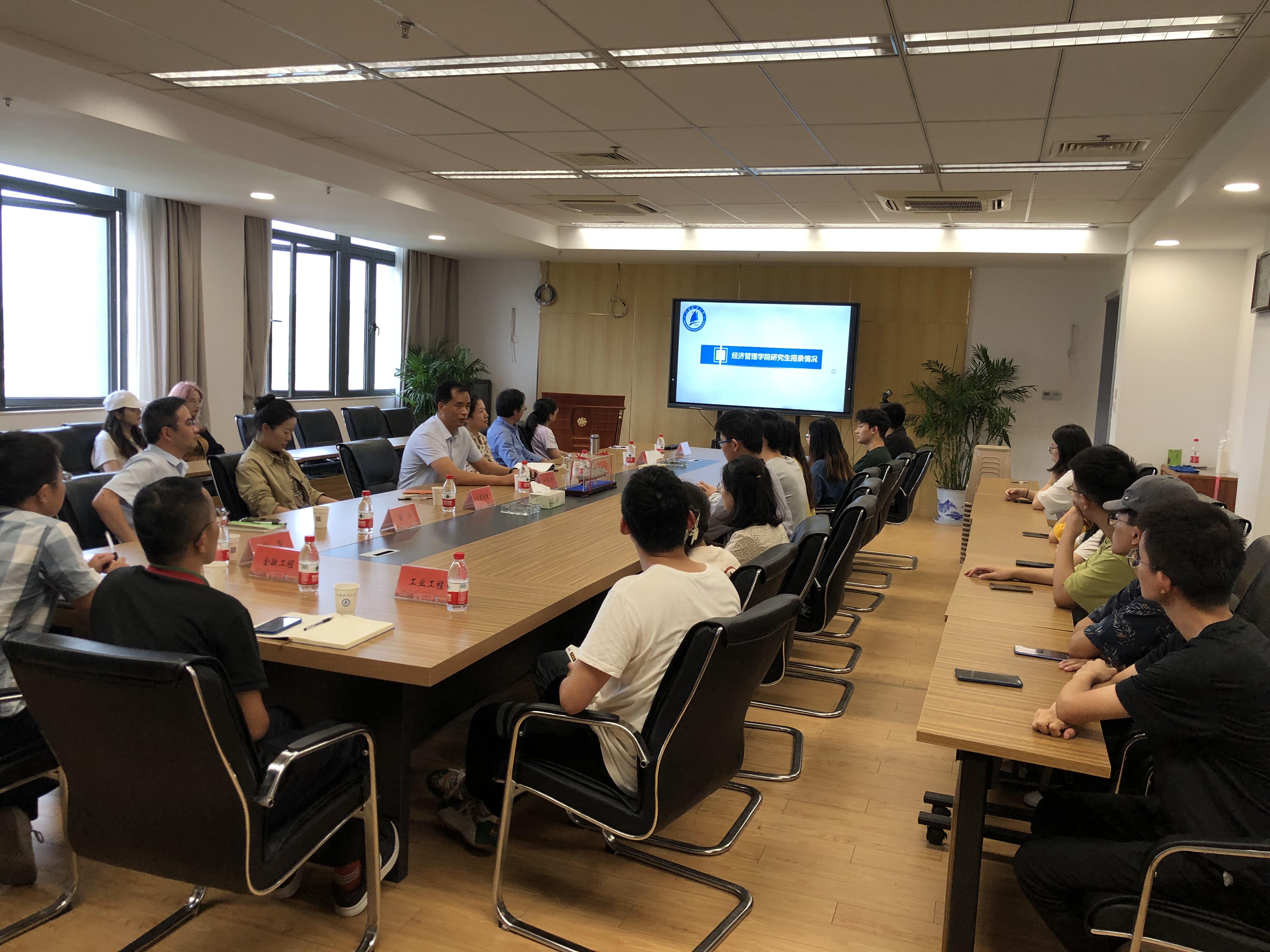 1664604643857024.jpg 1664604643857024.jpg